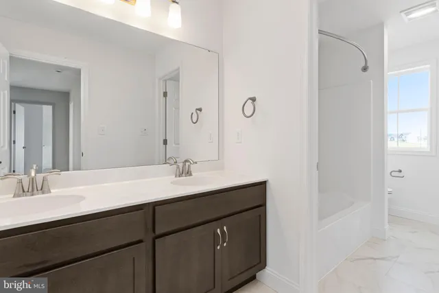 $454,900 | 670 Brittany Drive, Mechanicsburg, PA 17055