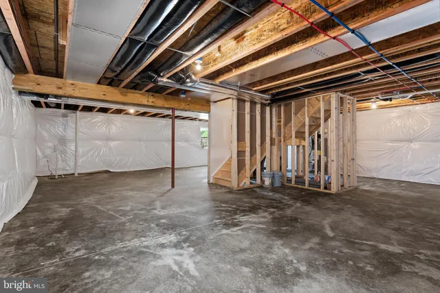 $454,900 | 670 Brittany Drive, Mechanicsburg, PA 17055