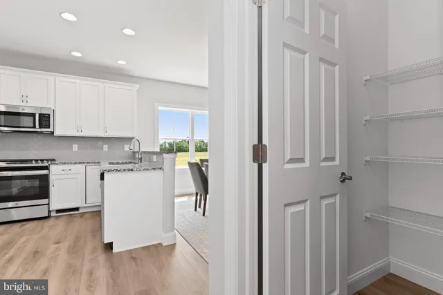 $454,900 | 670 Brittany Drive, Mechanicsburg, PA 17055