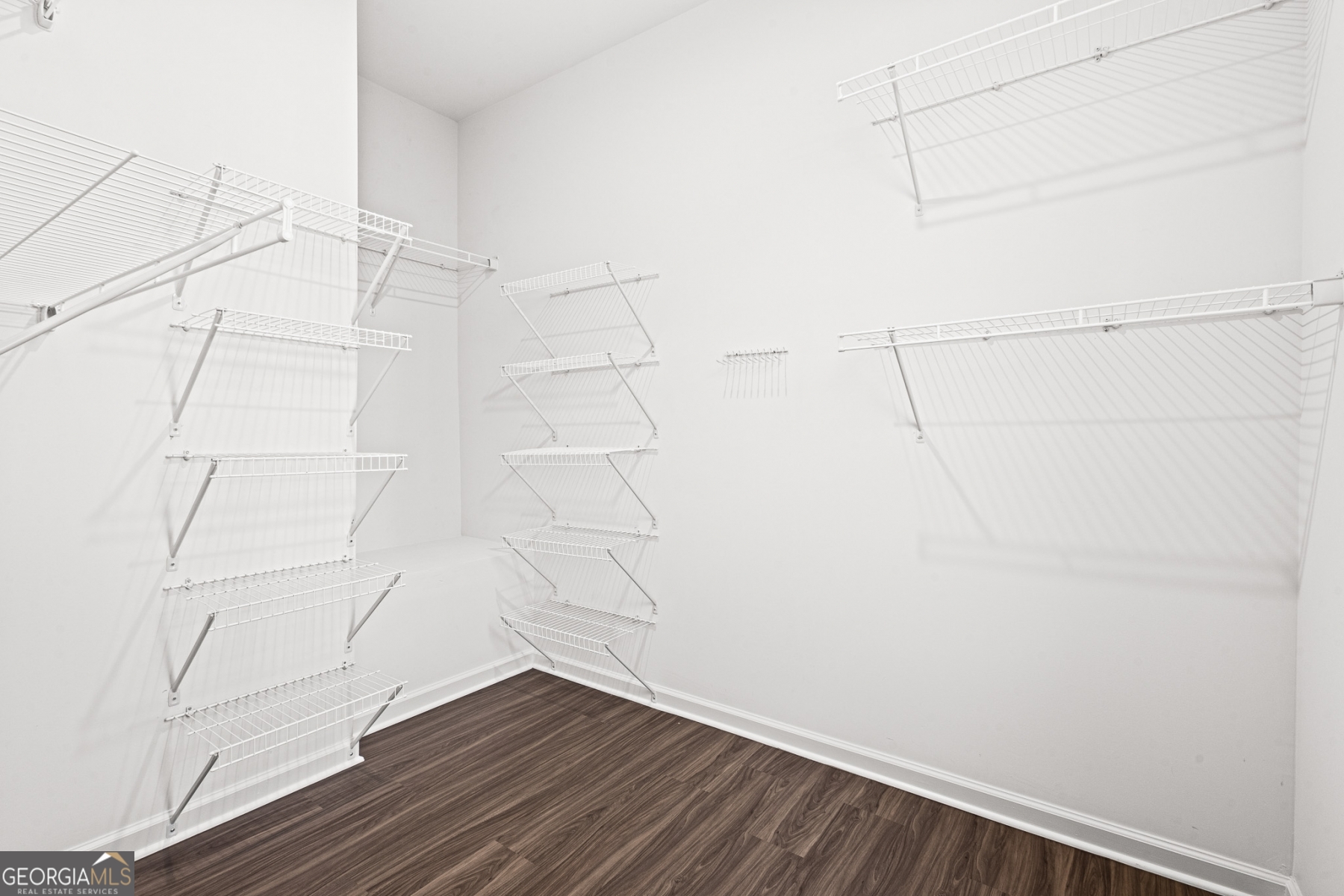 118 Chestnut Circle Atlanta, GA 30342 - Photo 17 of 18