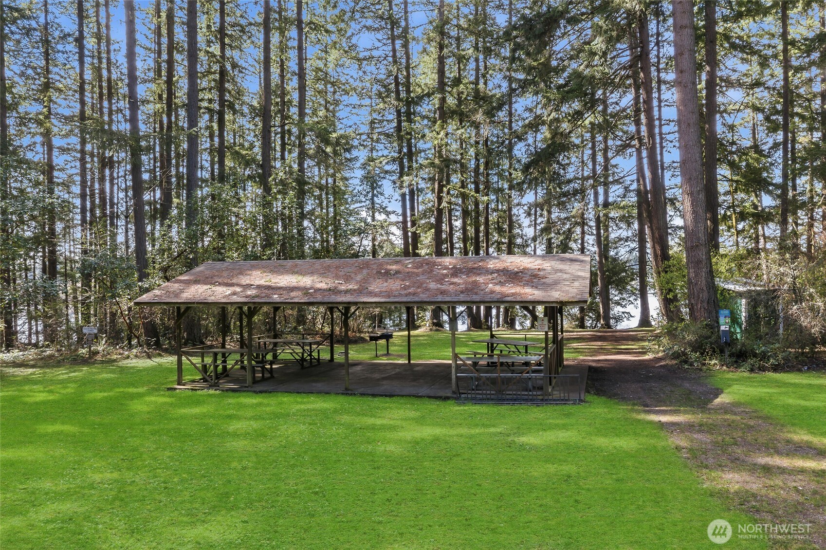 3735 Vassar Loop Southeast Lacey, WA 98503 - Photo 37 of 40