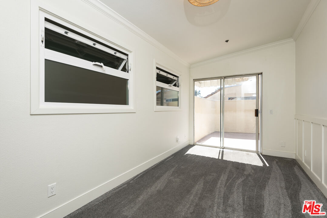 13801 Oxnard Street, Unit 206 Van Nuys, CA 91401 - Photo 25 of 38