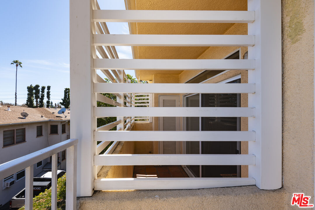 13801 Oxnard Street, Unit 206 Van Nuys, CA 91401 - Photo 28 of 38