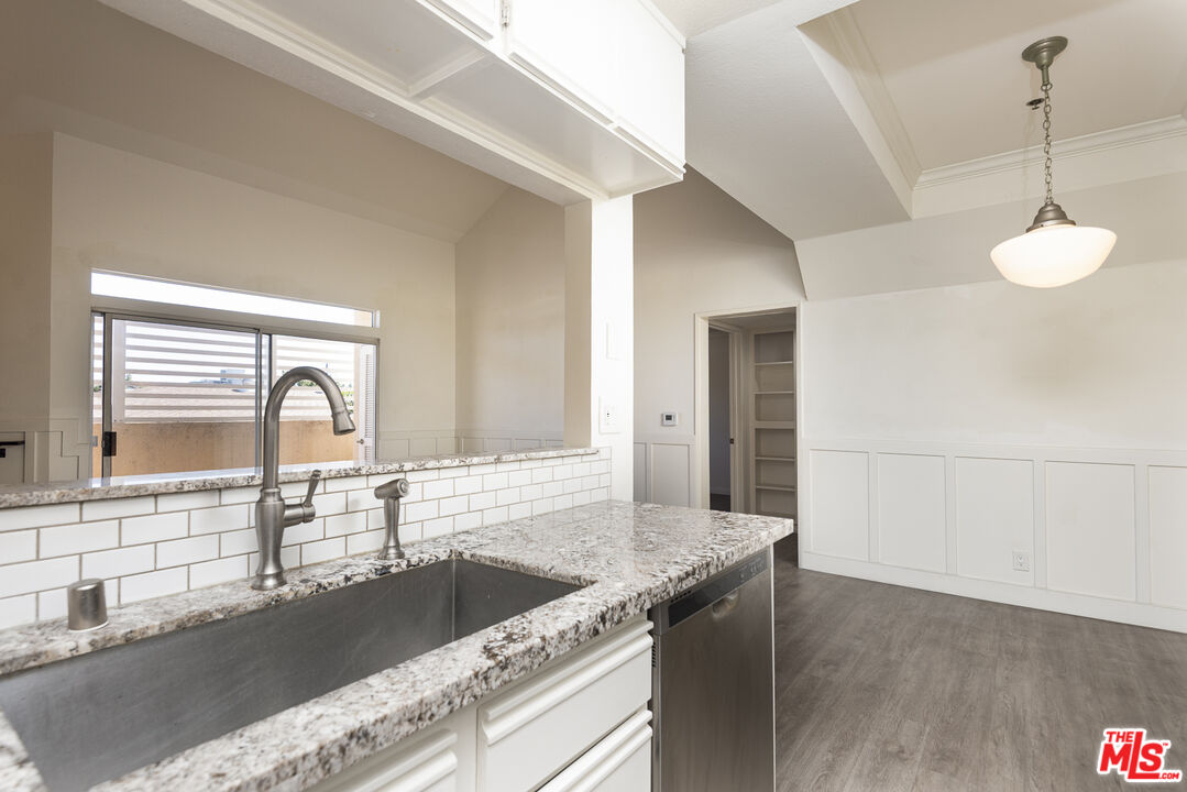 13801 Oxnard Street, Unit 206 Van Nuys, CA 91401 - Photo 5 of 38