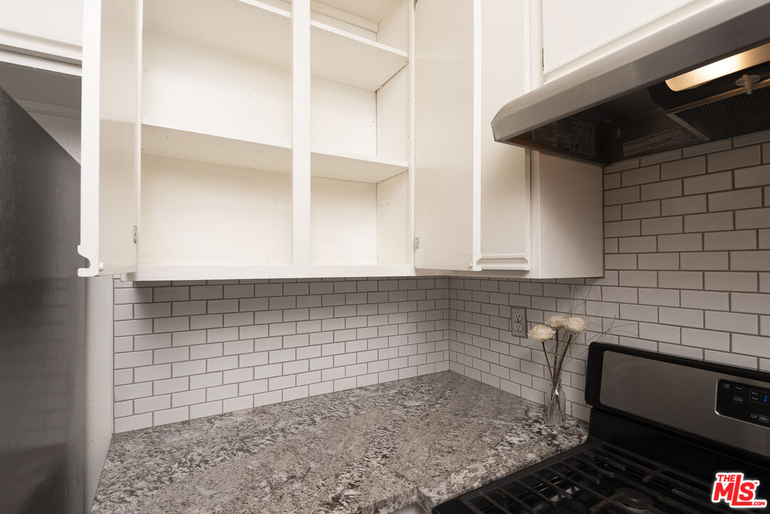 13801 Oxnard Street, Unit 206 Van Nuys, CA 91401 - Photo 9 of 38