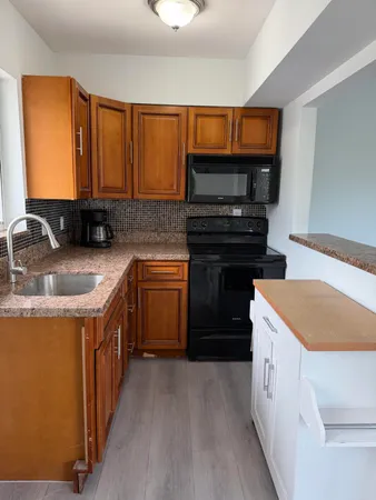$1,850 | 510 Southwest 15th Street, Unit 204, Pompano Beach, FL 33060