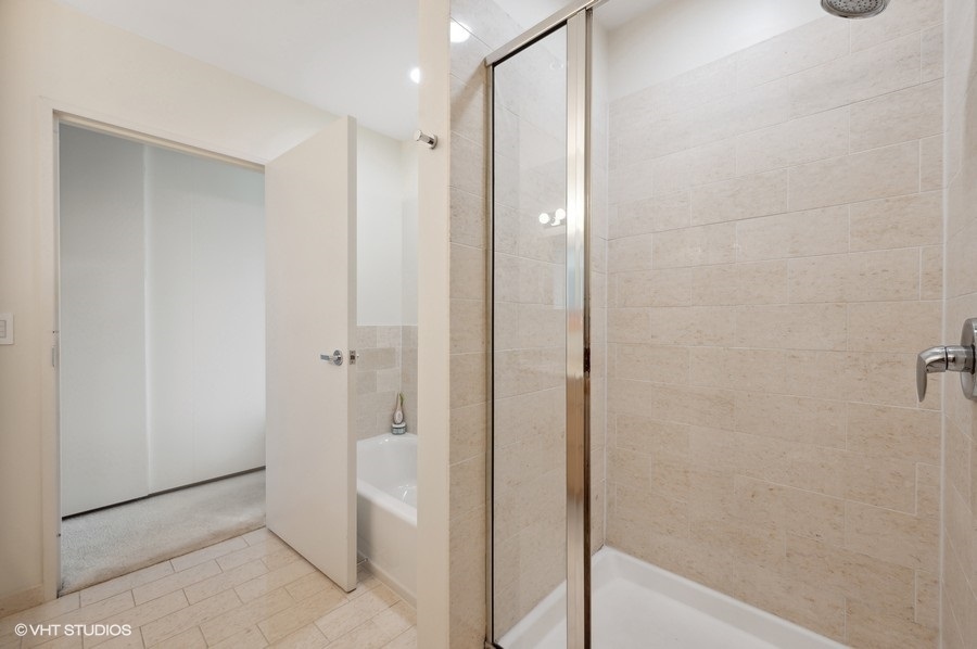 653 North Kingsbury Street, Unit 1401 Chicago, IL 60654 - Photo 14 of 22