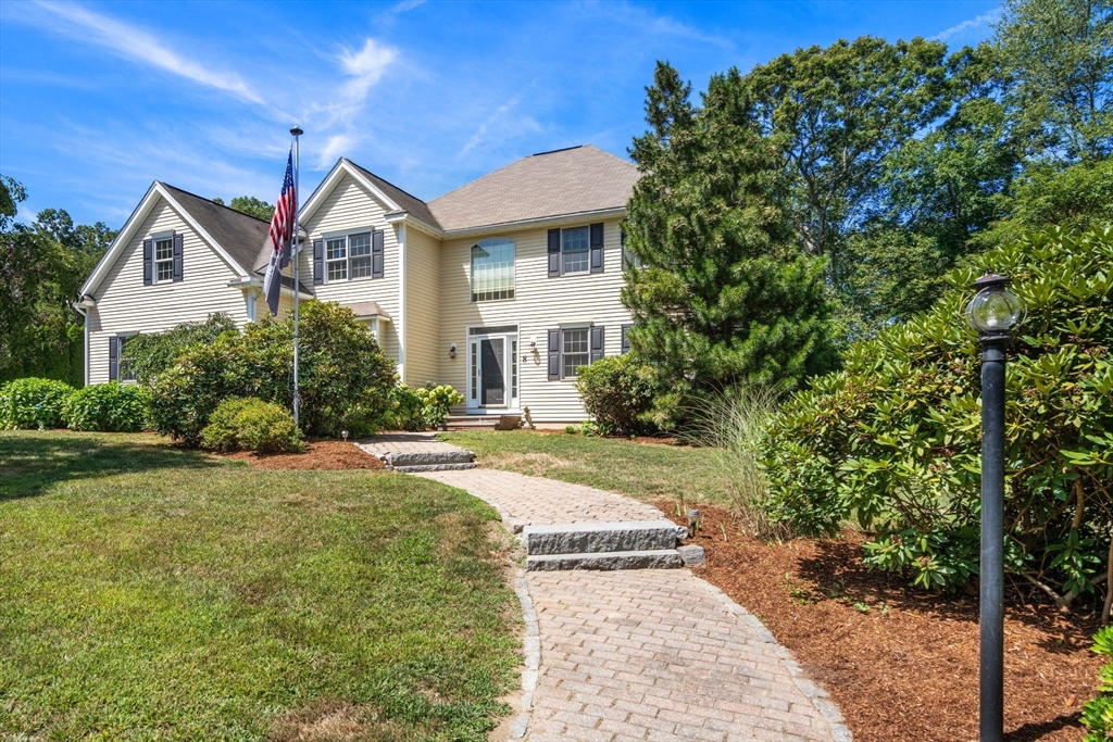 8 Oscars Way Maynard, MA 01754 - Photo 1 of 34 Gallery Image 1