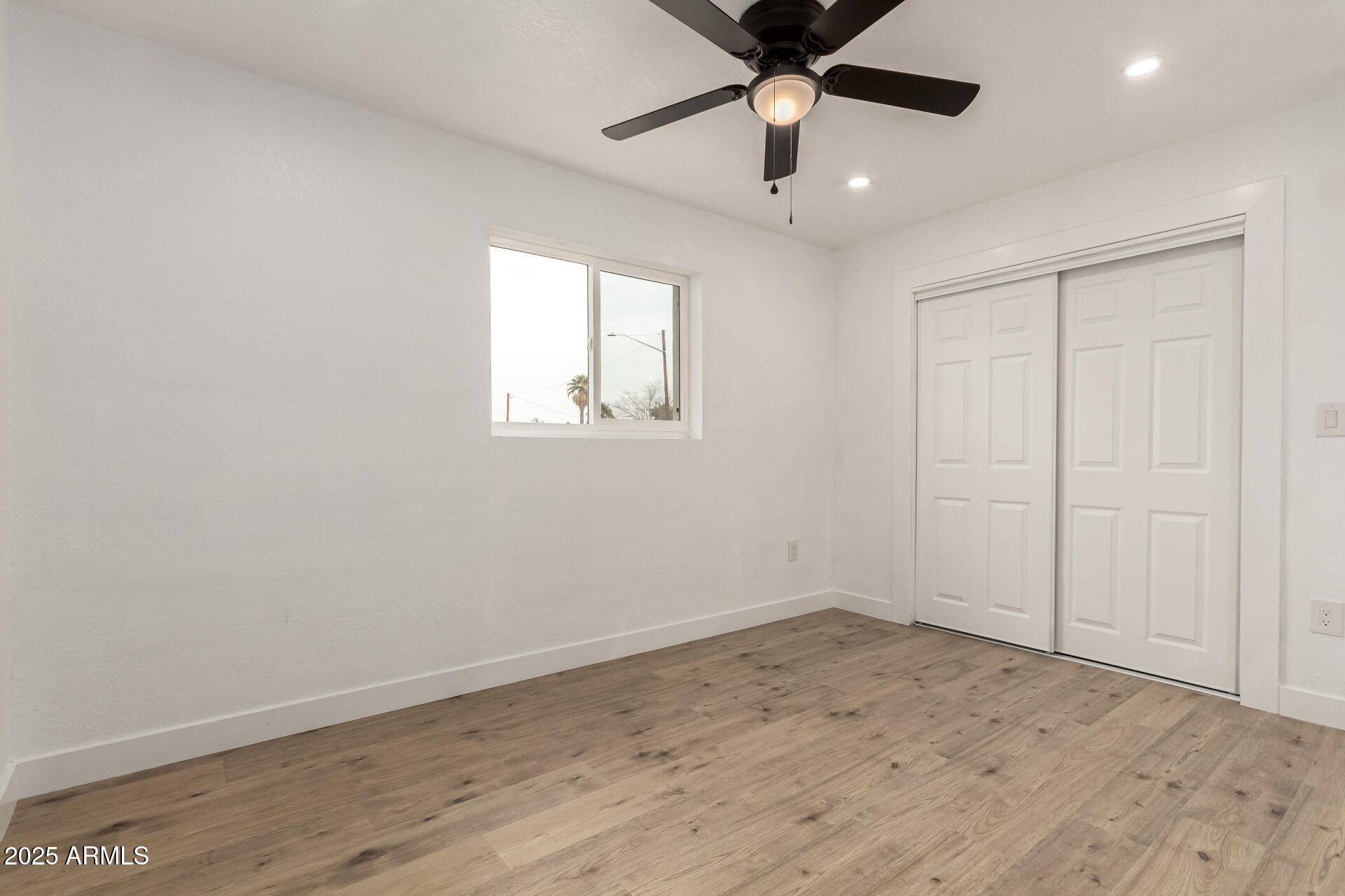 325 West Vineyard Road Phoenix, AZ 85041 - Photo 17 of 42 20 Vineyard