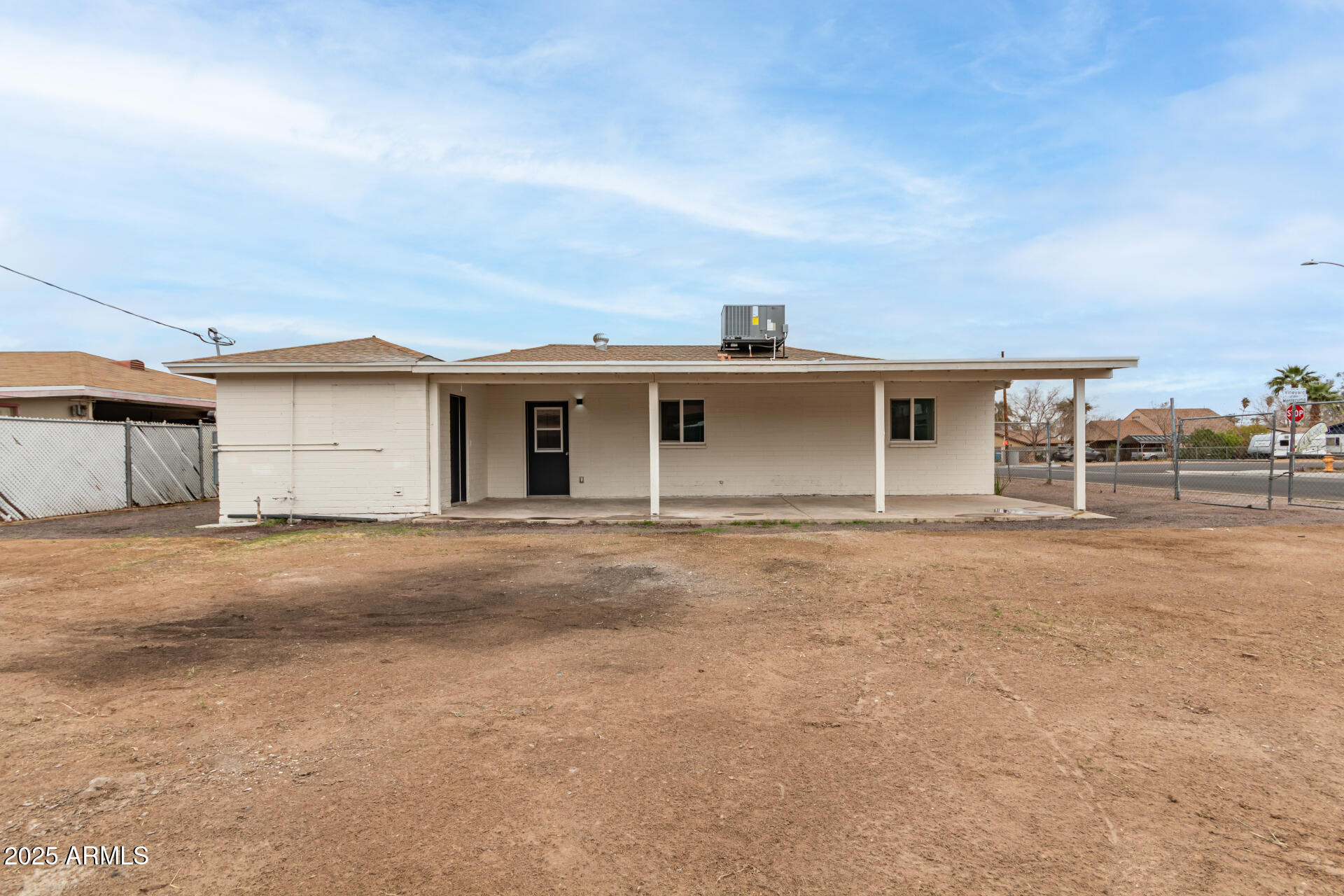 325 West Vineyard Road Phoenix, AZ 85041 - Photo 28 of 42 31 Vineyard
