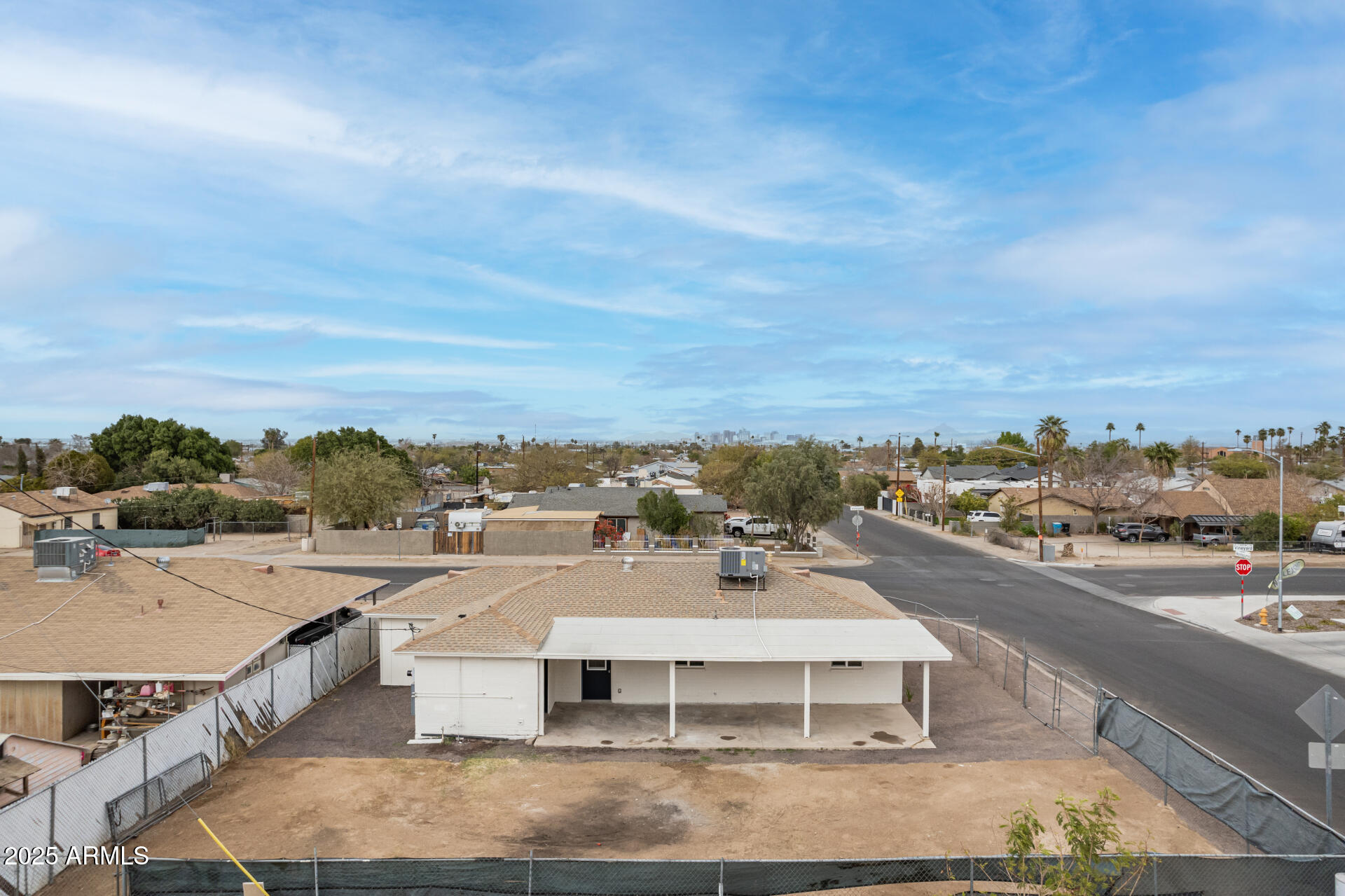 325 West Vineyard Road Phoenix, AZ 85041 - Photo 35 of 42 38 Vineyard