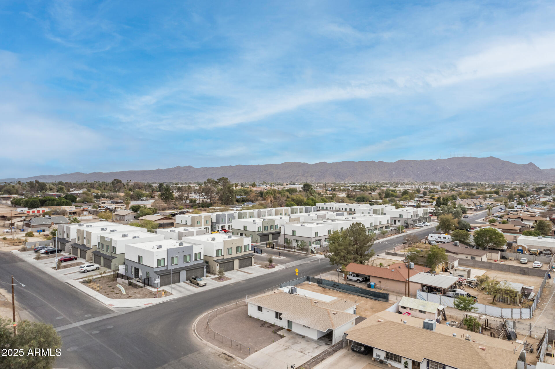 325 West Vineyard Road Phoenix, AZ 85041 - Photo 39 of 42 42 Vineyard