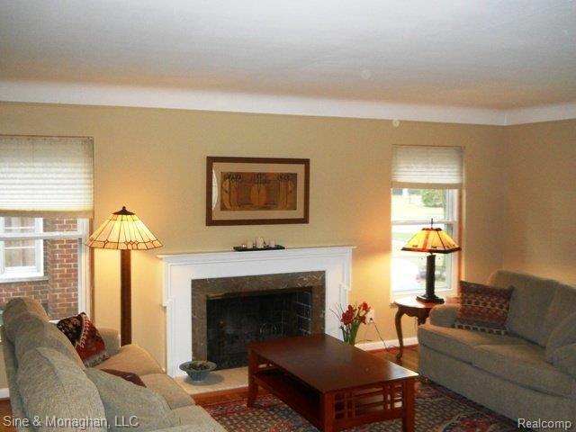 1336 Fairholme Road Grosse Pointe, MI 48236 - Photo 5 of 9 DSCN0003.JPG