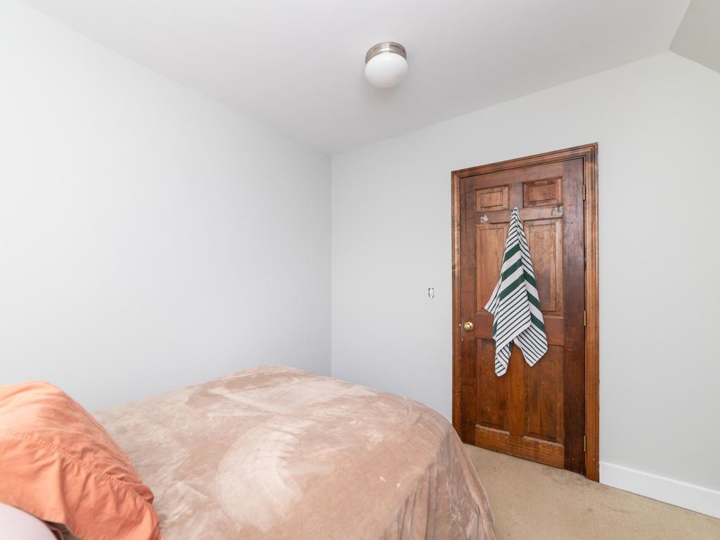 32 Dale Street Franklin, MA 02038 - Photo 19 of 28