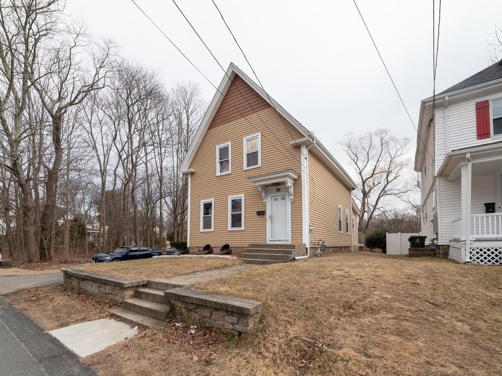 32 Dale Street Franklin, MA 02038 - Photo 2 of 28