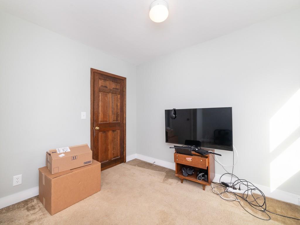 32 Dale Street Franklin, MA 02038 - Photo 21 of 28