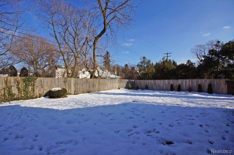 46 Warner Road Grosse Pointe, MI 48236 - Photo 24 of 25 DSC03777.JPG