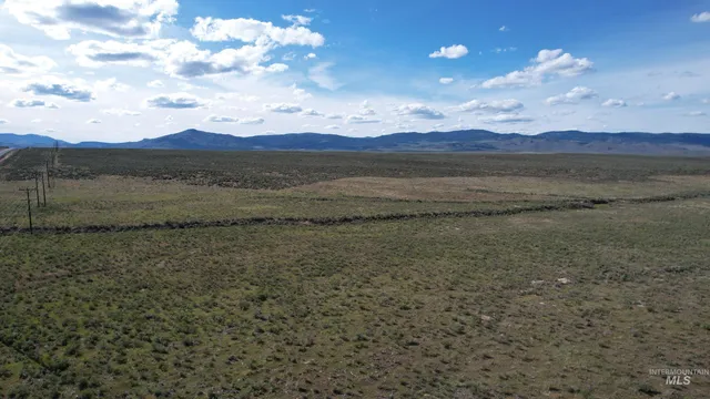 $1,200,000 | Tbd Tbd John Day Highway, Ironside, OR 97908