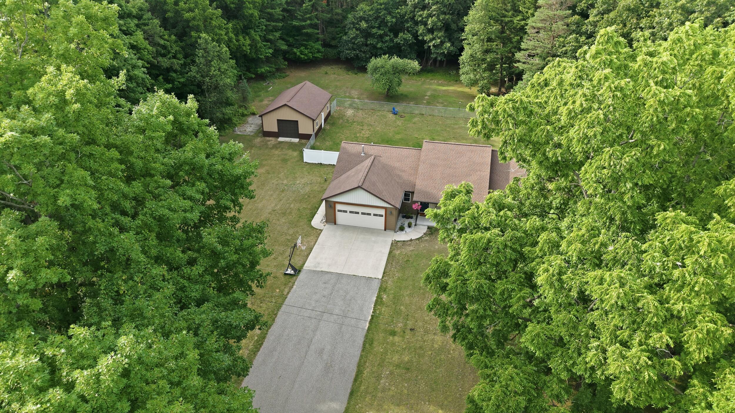 6024 Hancock Road Montague, MI 49437 - Photo 5 of 56 5_6024 hancock rd_011