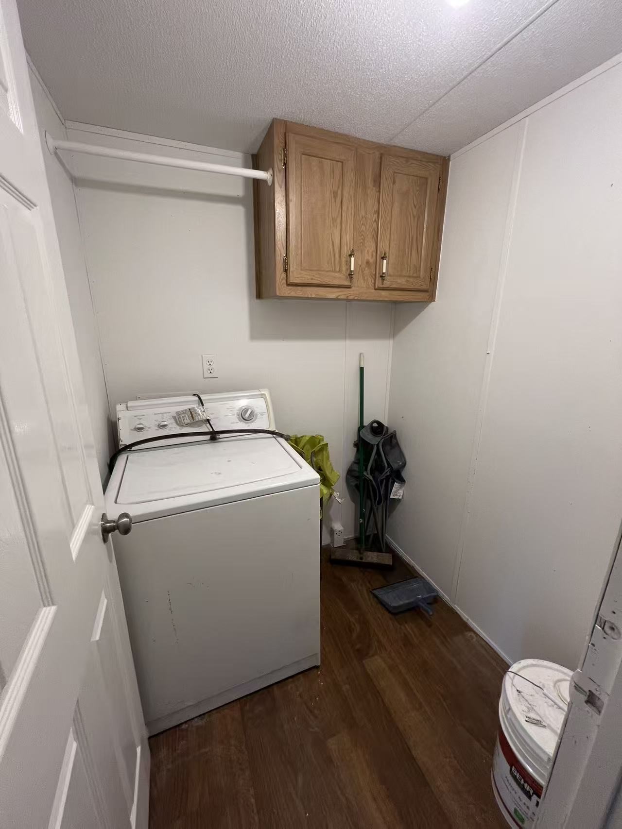 183 Cypress Street Huffman, TX 77336 - Photo 15 of 22 Laundry Room