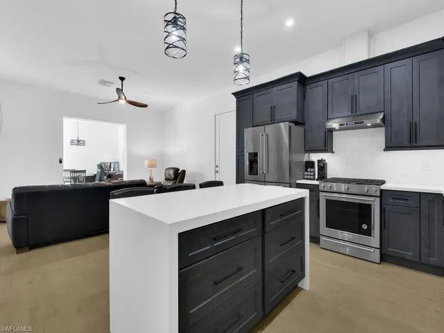 $3,495,000 | 3475 3rd Avenue Southwest, Naples, FL 34117