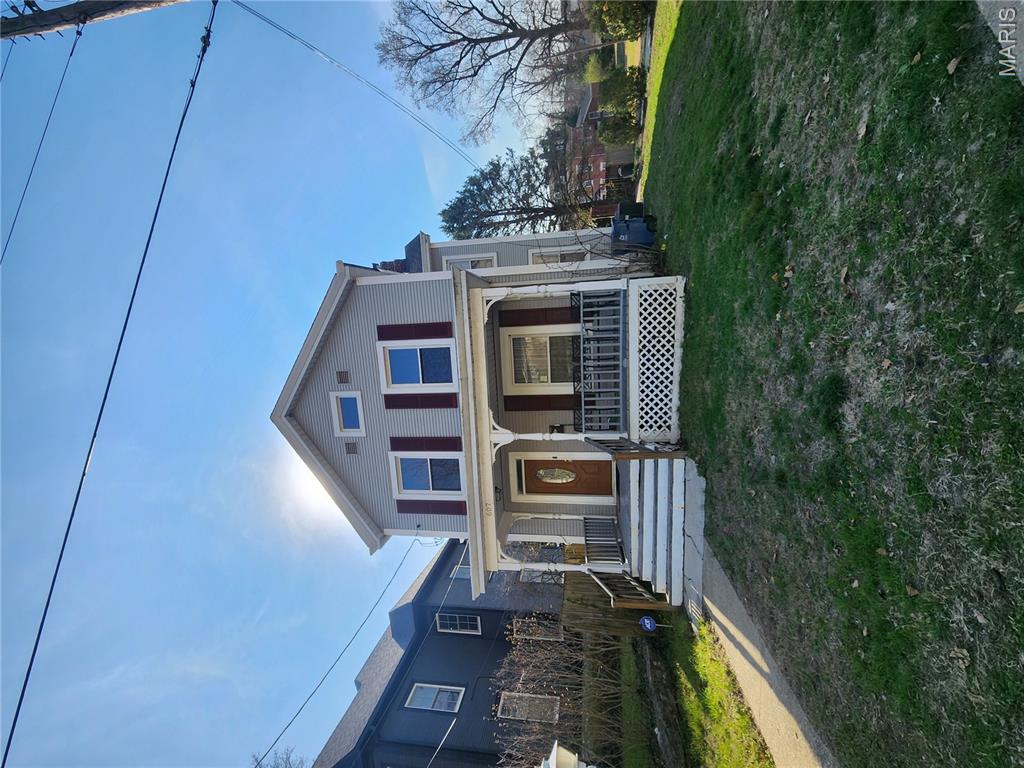 607 Beacon Street Alton, IL 62002 - Photo 1 of 11