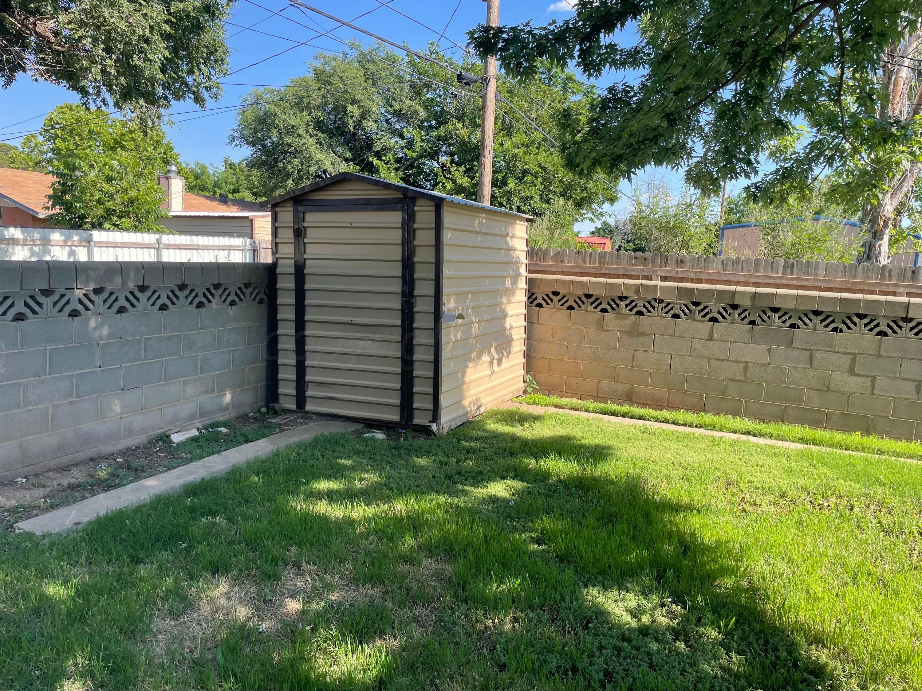 3419 Royal Road Amarillo, TX 79109 - Photo 5 of 23 IMG_1730