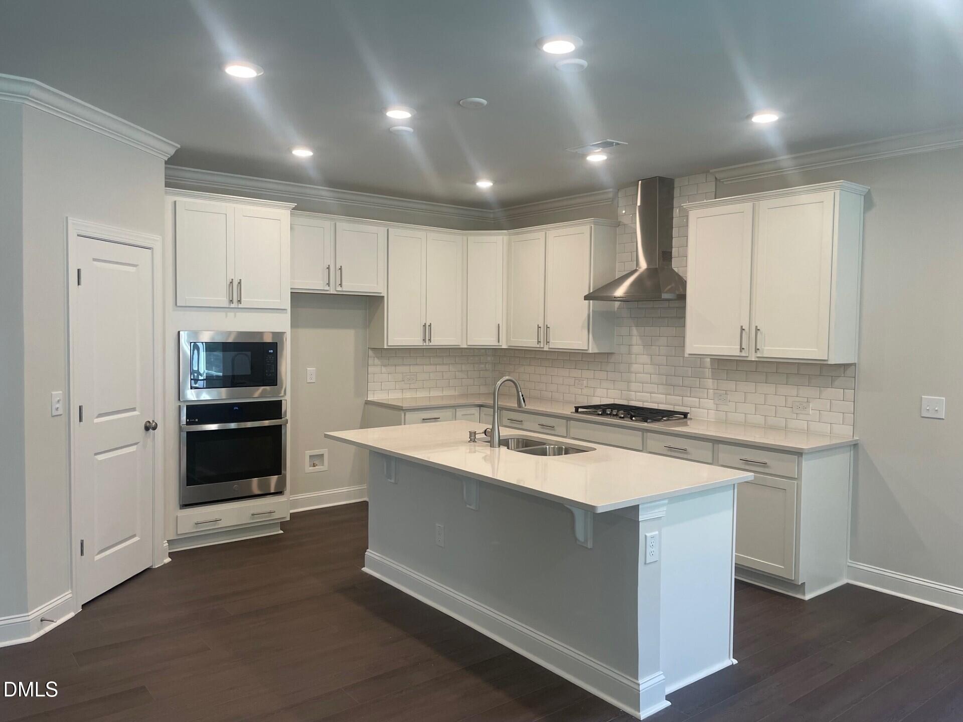 1008 Red Roses Avenue Durham, NC 27703 - Photo 5 of 44 188 Kitchen