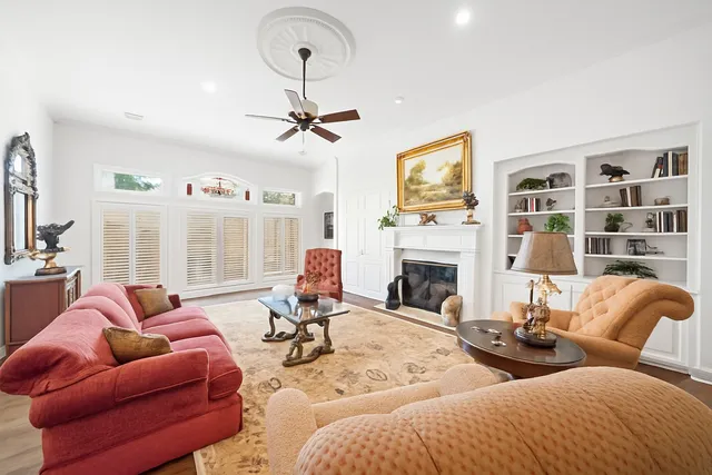 $959,000 | 1310 Whispering Pines Drive, Houston, TX 77055