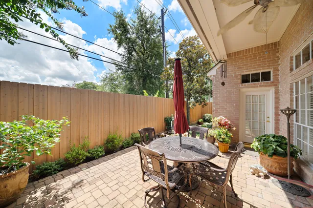 $959,000 | 1310 Whispering Pines Drive, Houston, TX 77055