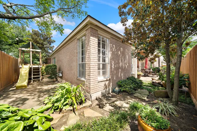 $959,000 | 1310 Whispering Pines Drive, Houston, TX 77055