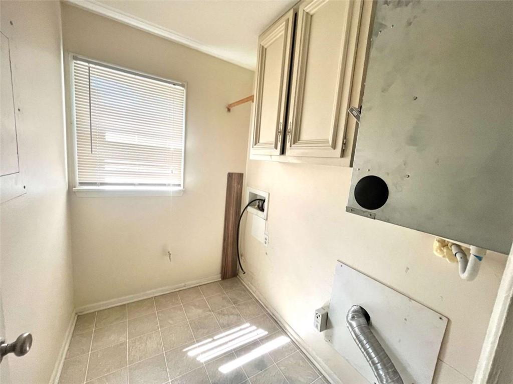 1002 Level Creek Road, Unit 201 Sugar Hill, GA 30518 - Photo 13 of 13 a bathroom with a tub a sink and mirror