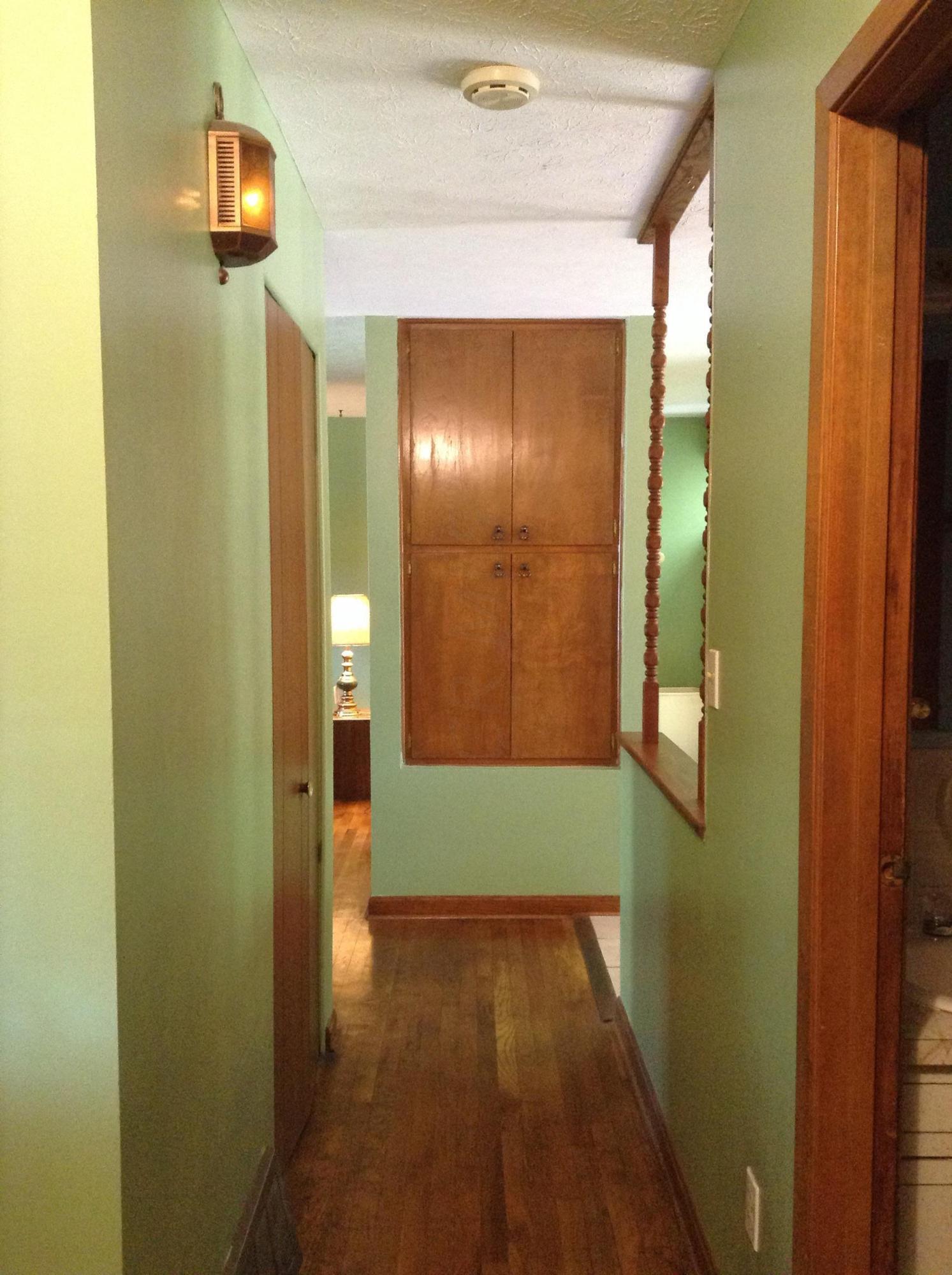 1564 Fall Brook Road Columbus, OH 43223 - Photo 9 of 17 Gallery Image 9