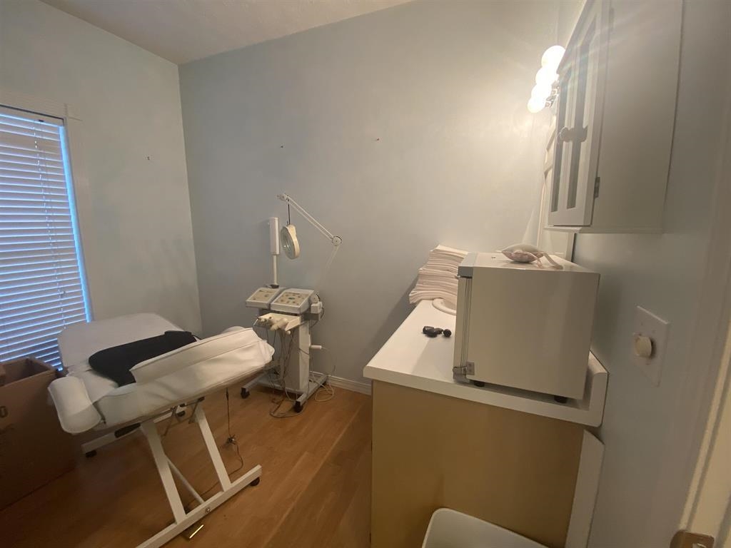55 Old South Road Counce, TN 38326 - Photo 15 of 24 a utility room with dryer and washer