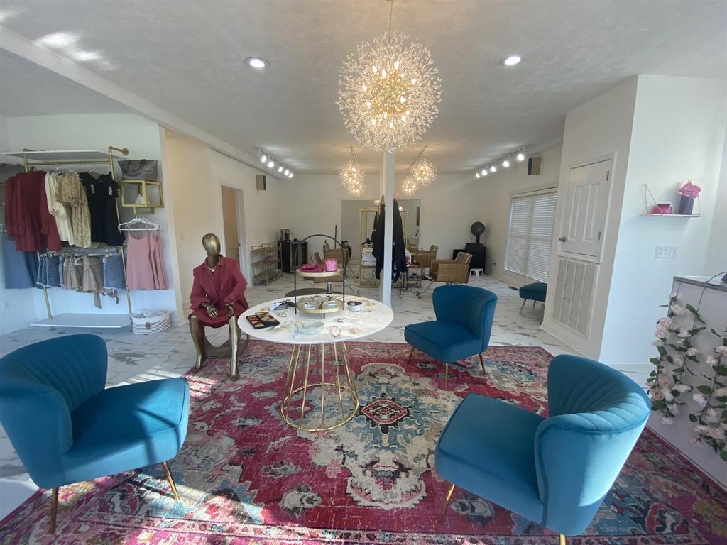 55 Old South Road Counce, TN 38326 - Photo 4 of 24 a living room with furniture a rug and kitchen view