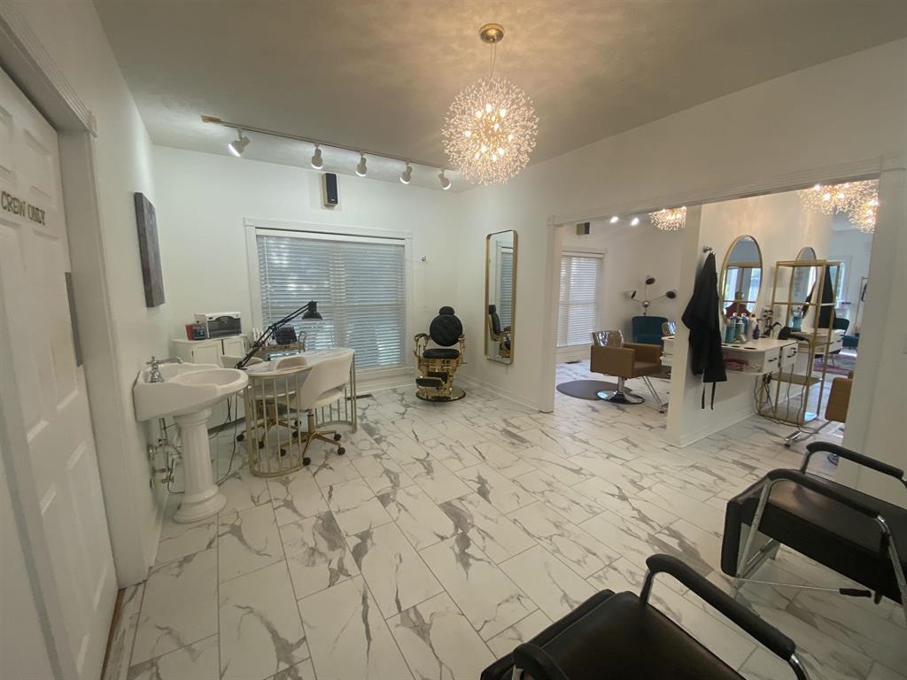 55 Old South Road Counce, TN 38326 - Photo 9 of 24 a very nice looking room with a couch