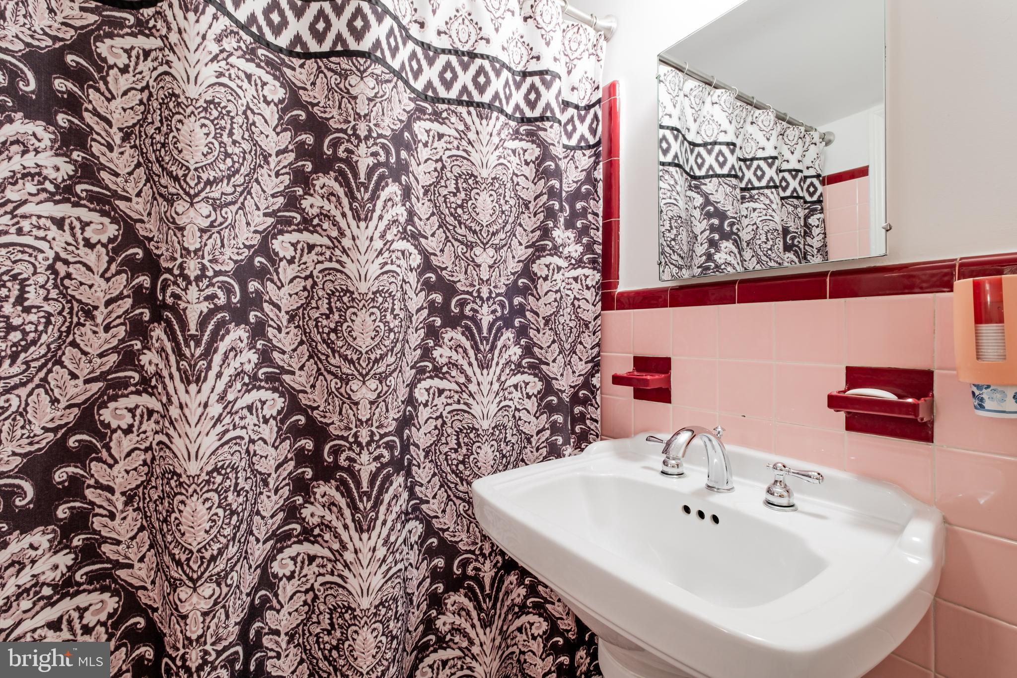 860 Beechwood Road Havertown, PA 19083 - Photo 34 of 47 Gallery Image 34