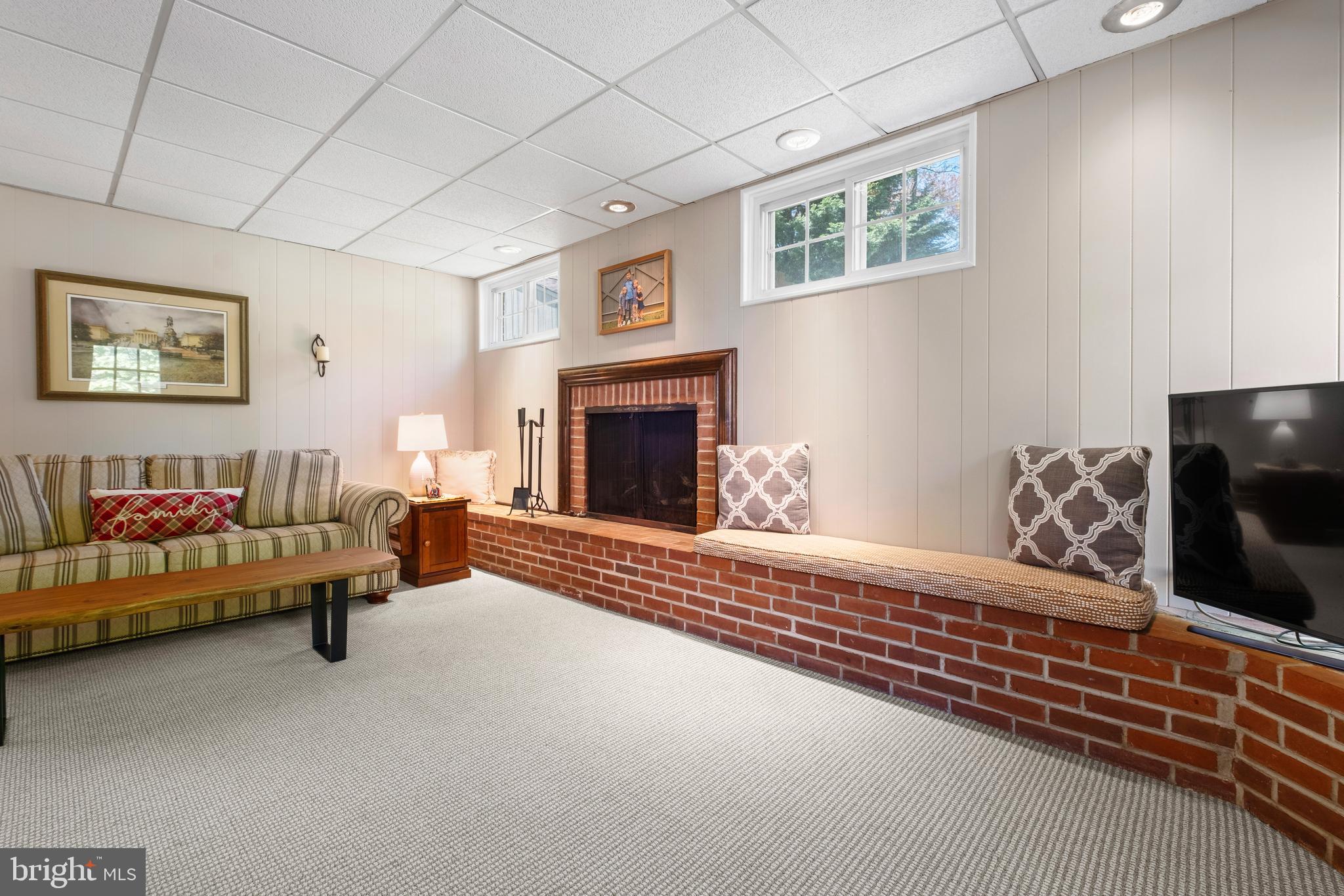 860 Beechwood Road Havertown, PA 19083 - Photo 8 of 47 Gallery Image 8