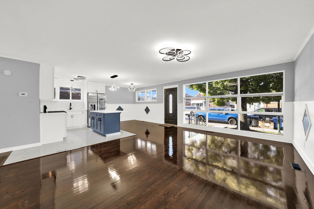 3813 West 78th Street Chicago, IL 60652 - Photo 7 of 38