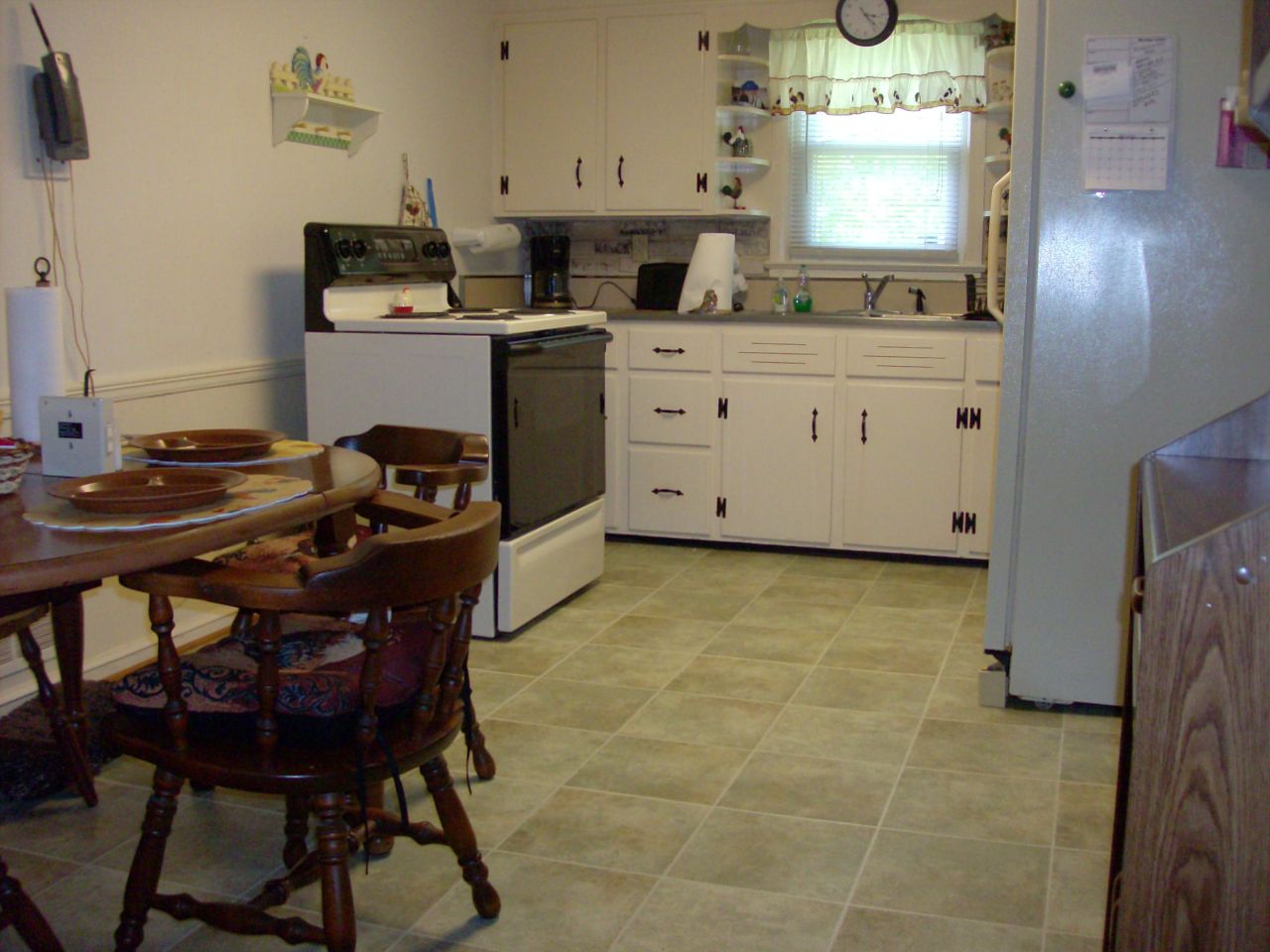 6630 Franklin Road Boones Mill, VA 24065 - Photo 5 of 20 Eat in Kitchen
