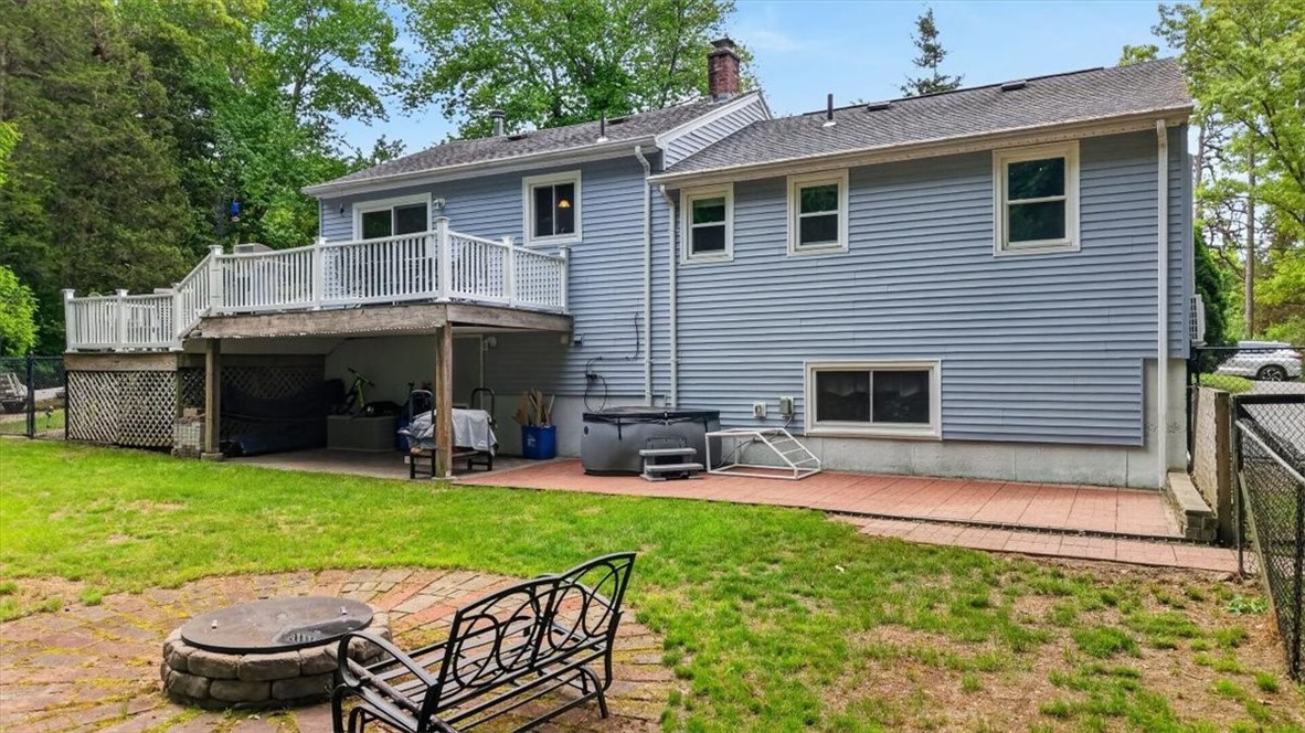 9 Friendship Lane Smithfield, RI 02917 - Photo 38 of 50