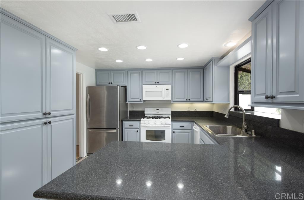 15934 Staples Road Ramona, CA 92065 - Photo 7 of 17