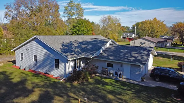 $259,900 | 702 West 2nd, Necedah, WI 54646