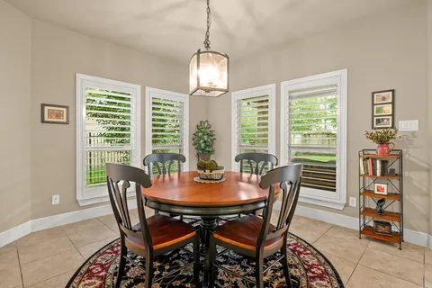 $900,000 | 23 Mariscal Place, The Woodlands, TX 77389