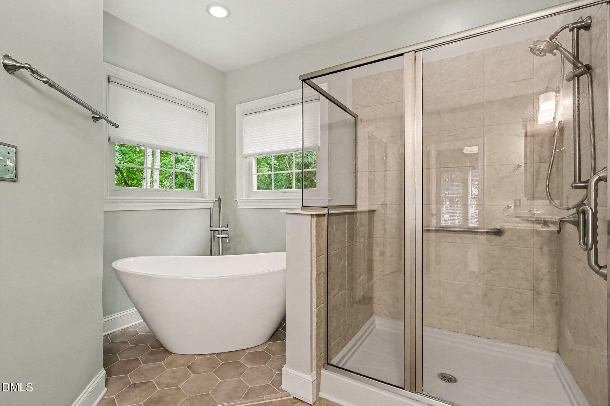 4808 Stoneyoak Lane Raleigh, NC 27610 - Photo 15 of 27 Primary Bath