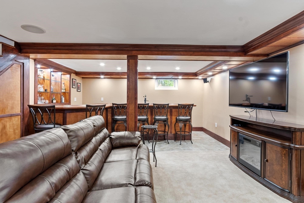 289 South Road Bedford, MA 01730 - Photo 25 of 37 Gallery Image 25