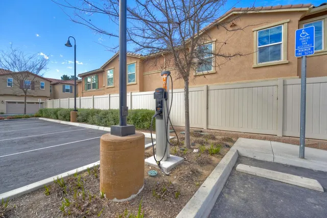 $848,000 | 3072 Glenmore Street, Vista, CA 92081