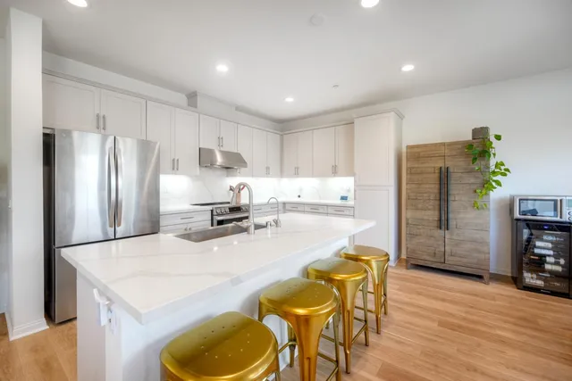 $848,000 | 3072 Glenmore Street, Vista, CA 92081