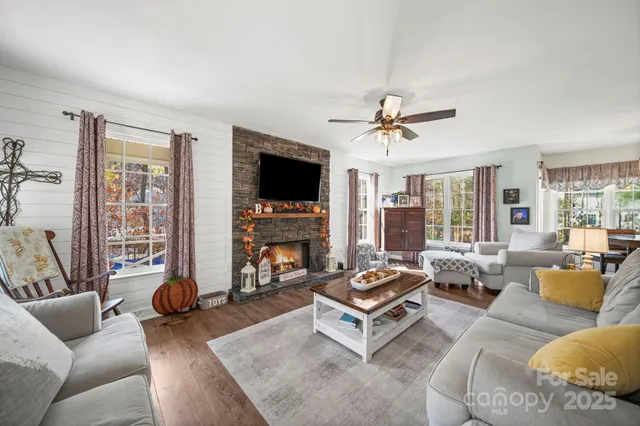 $429,900 | 1876 Lorelei Court, Mount Pleasant, NC 28124