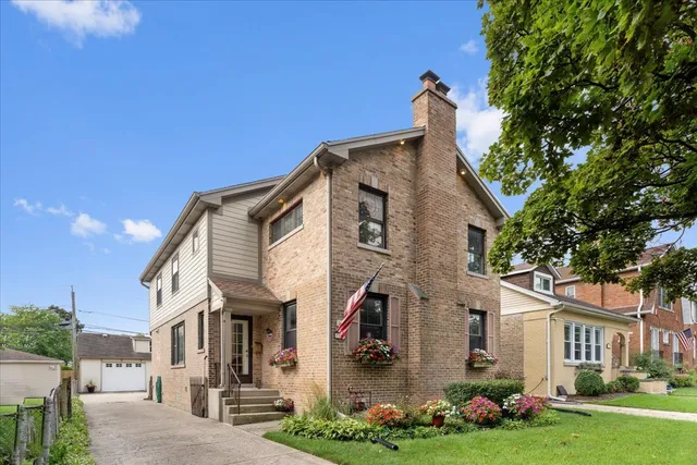 $799,000 | 7315 West Lunt Avenue, Chicago, IL 60631